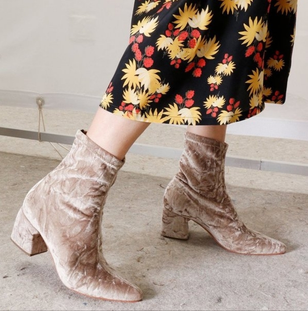 RACHEL COMEY Zaha Boots in Fog Stretch Velvet